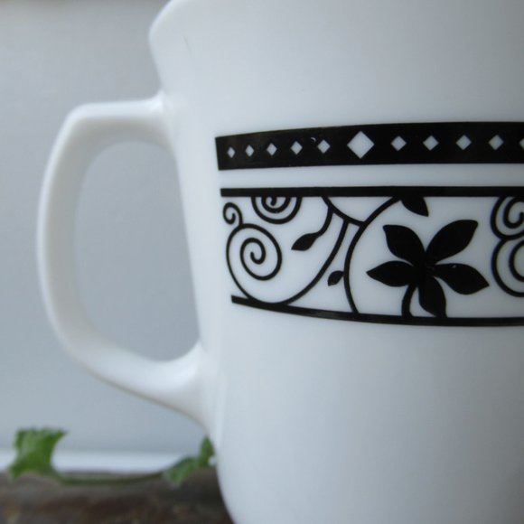 Tempered Glass Mug "Winding Gate" by Corning, USA 1998 - Picture 2 of 9